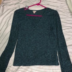 Long sleeve crop top